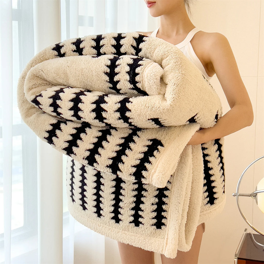 Reversible Sherpa Fleece Throw Blanket – Plush, Warm & Machine Washable