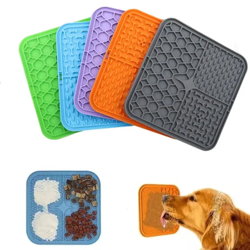 Silicone lick mat for dogs and cats