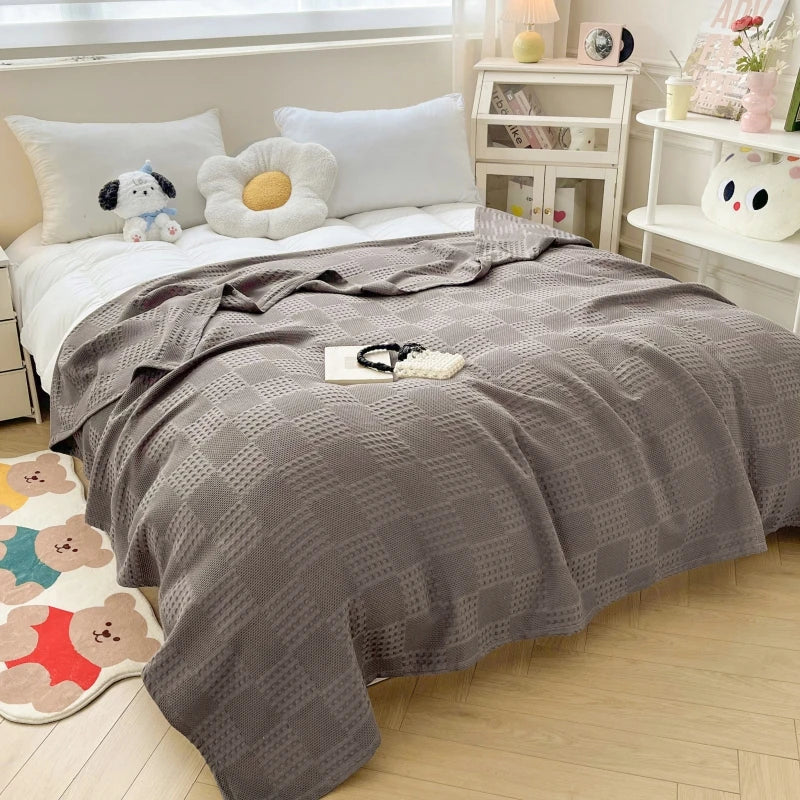 Waffle Knit Cotton Throw Blanket – Breathable All-Season Layer
